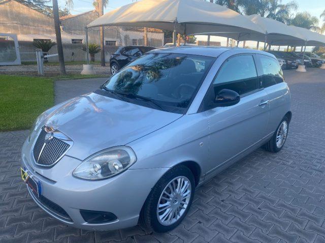 LANCIA Ypsilon 1.2 69 CV New Oro