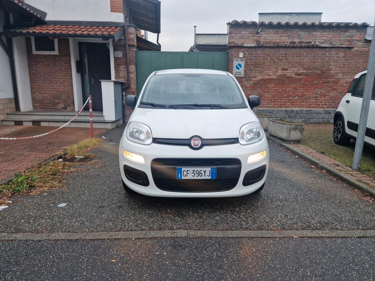Fiat Panda Hybrid 1.0 70CV "44.200 km" 5 posti, Clima, Ruota