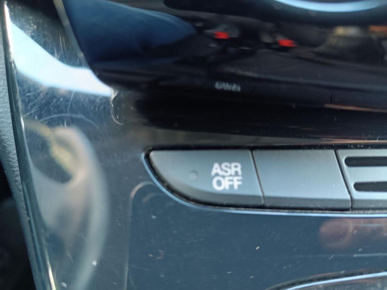 LANCIA Ypsilon 1.0 FireFly 5 porte S&S Hybrid Silver