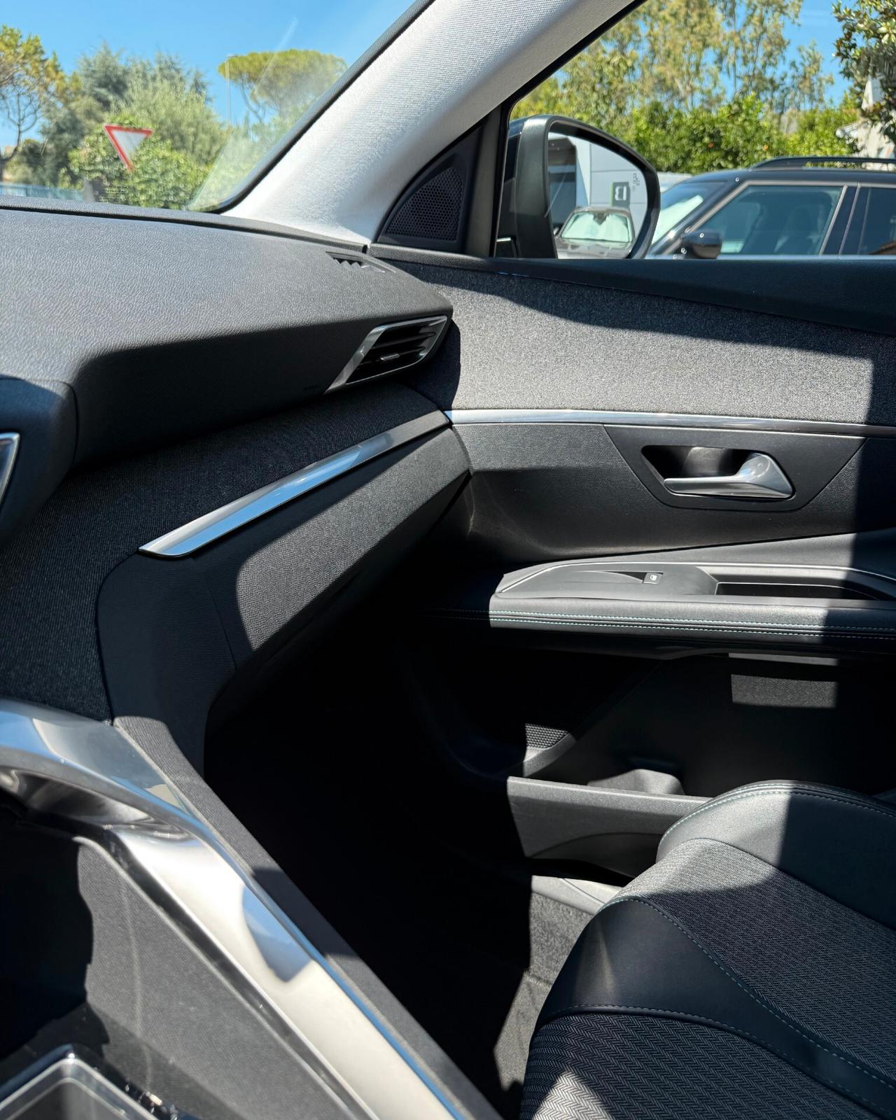 Peugeot 3008 BlueHDi 130 S&S EAT8 Allure Pack