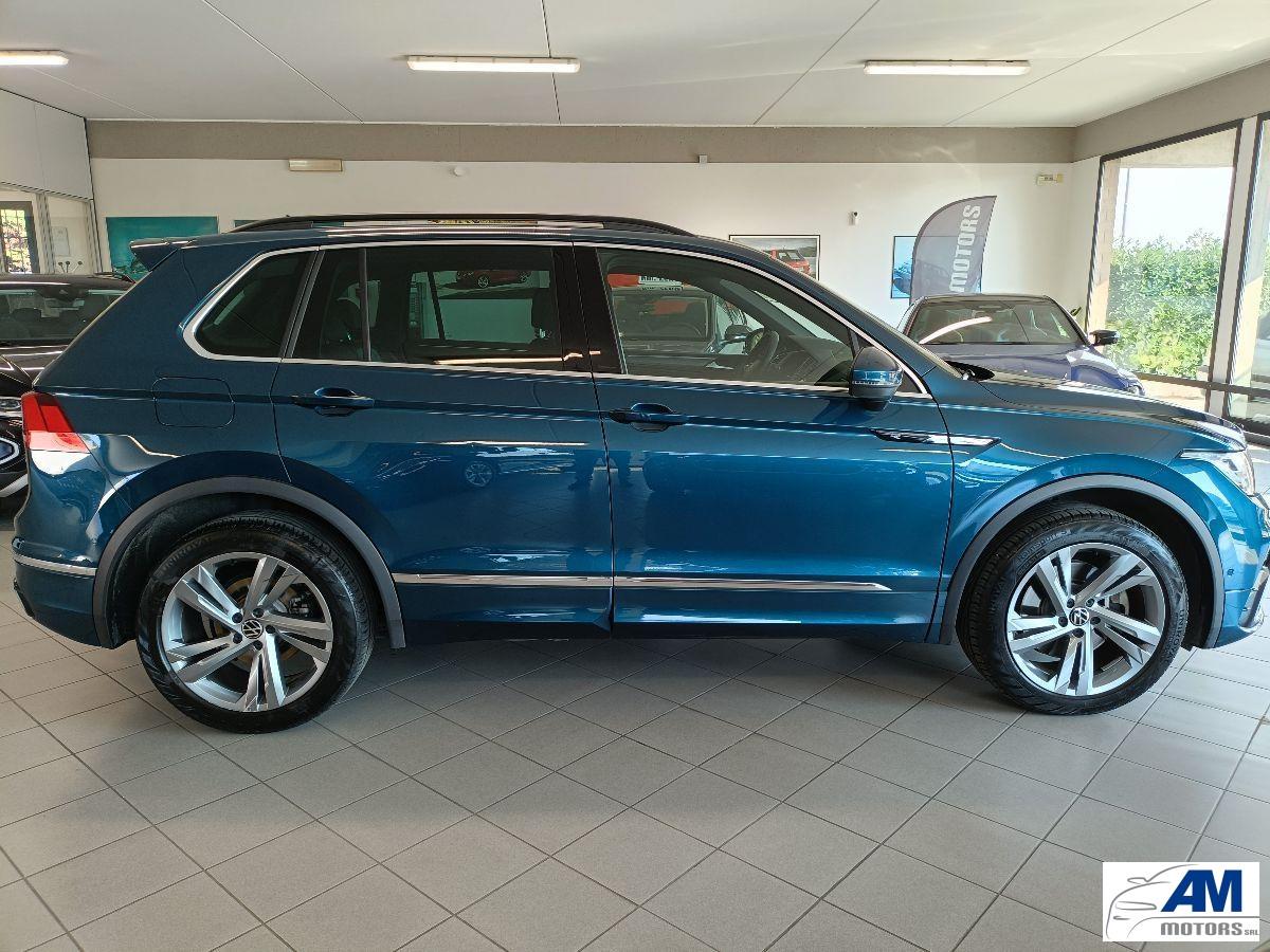 VOLKSWAGEN - Tiguan - 2.0 TDI DSG 4M R-Line BMT