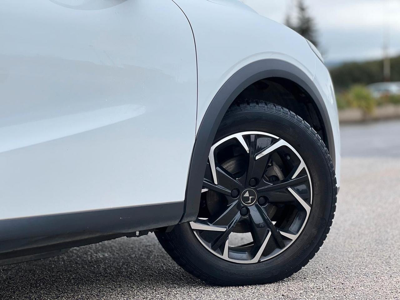 Ds DS3 3 Crossback BlueHDi 100 So Chic