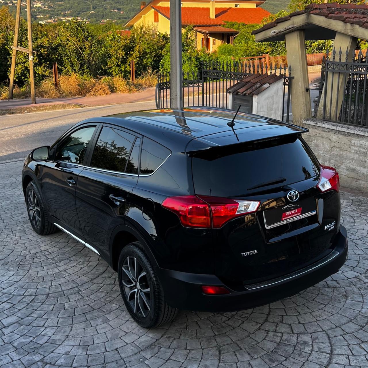 Toyota RAV 4 RAV4 2.0 D-4D 4WD Lounge, UNICO PROPRIETARIO, KM CERTIFICATI TOYOTA