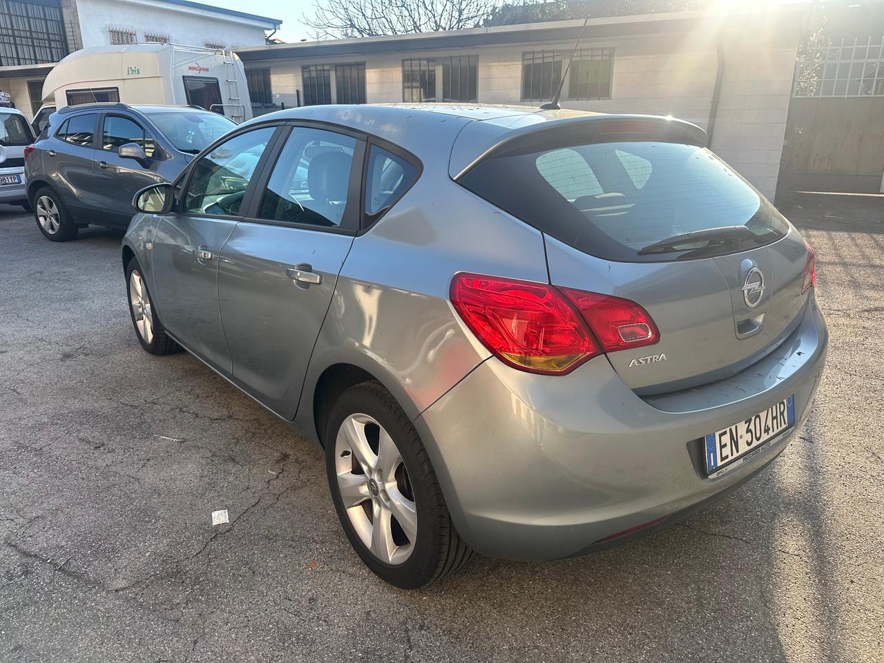 Opel Astra 1.4 100CV 5 porte Elective