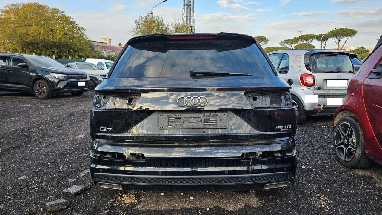 DA FURTO PARZIALE Audi Q7 45 TDI S LINE