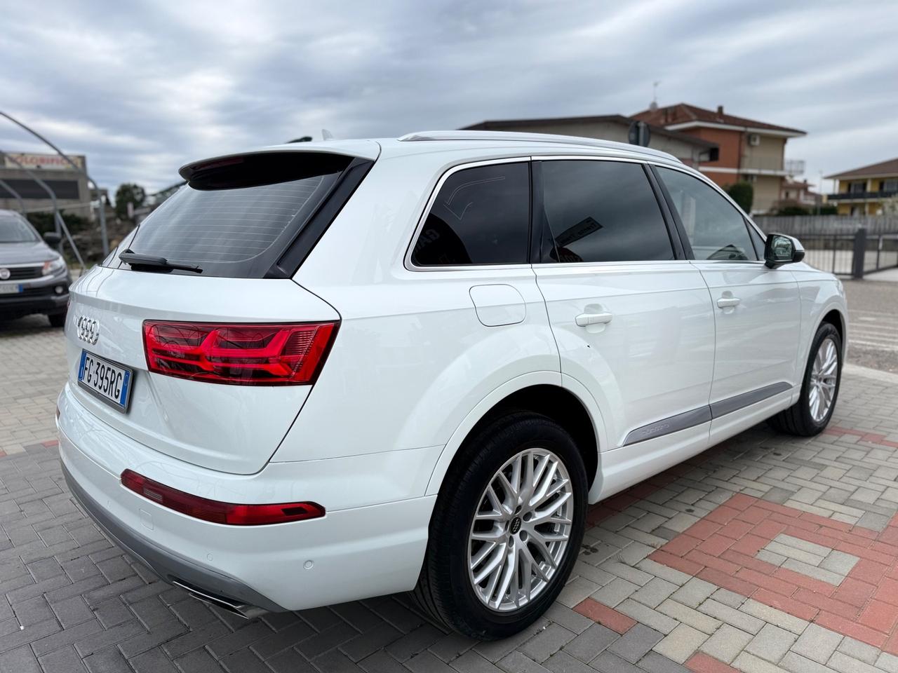 Audi Q7 3.0 TDI 272 CV quattro TETTO.SOFT CLOSE. FULL