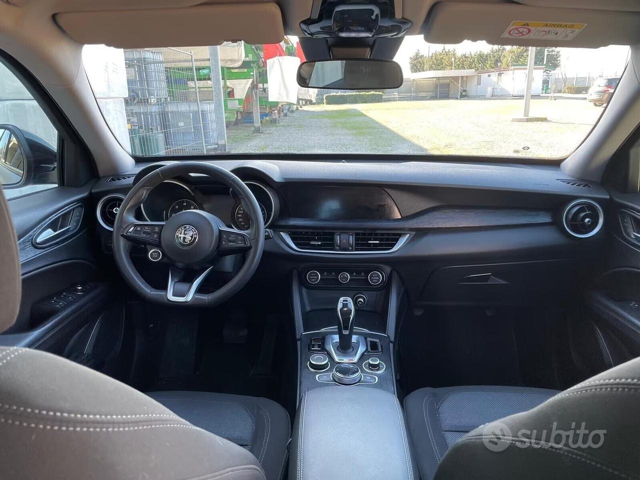 Alfa Romeo Stelvio 2.2 Turbodiesel 160 CV AT8 RWD Business