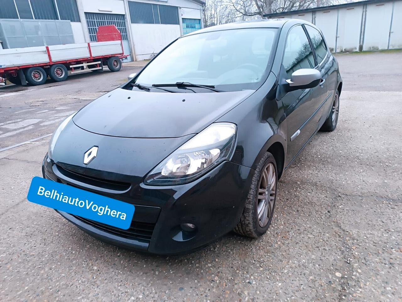 Renault Clio 2011---1.1 Benzina