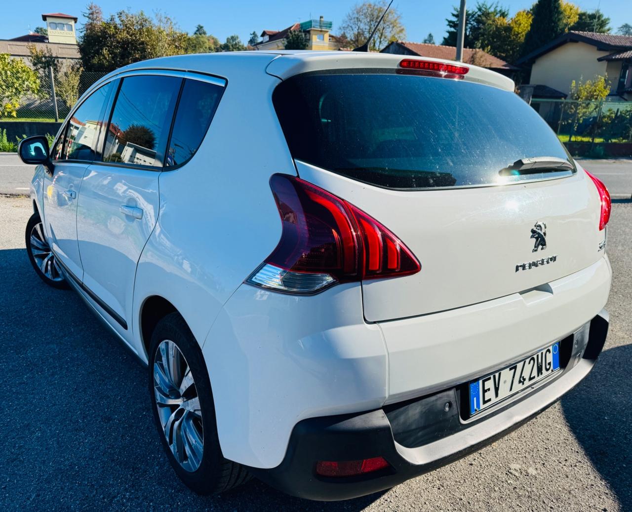 Peugeot 3008 2.0 HDi 163CV aut. Allure