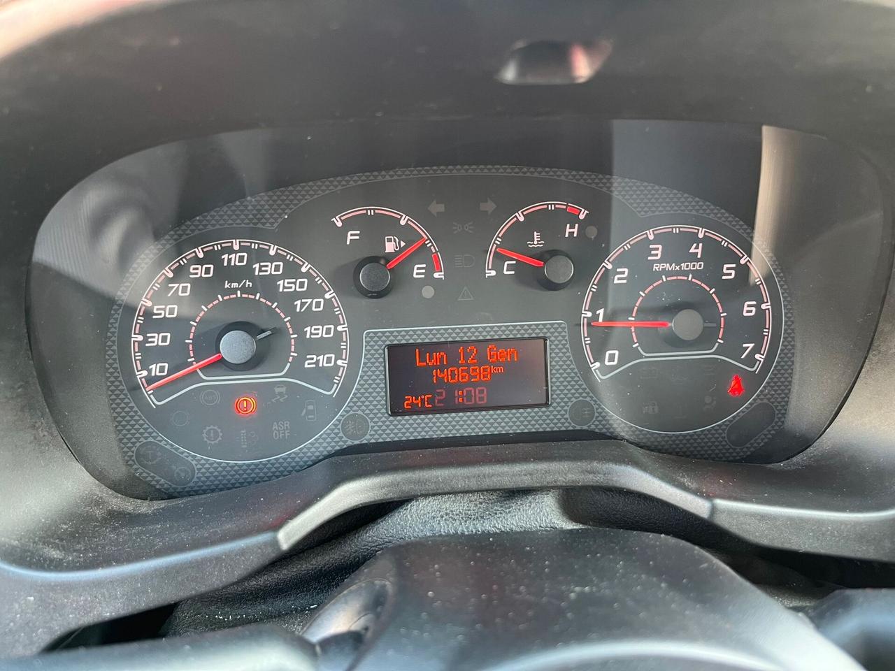 Fiat Fiorino 1.3 MJT 95CV Cargo Adventure