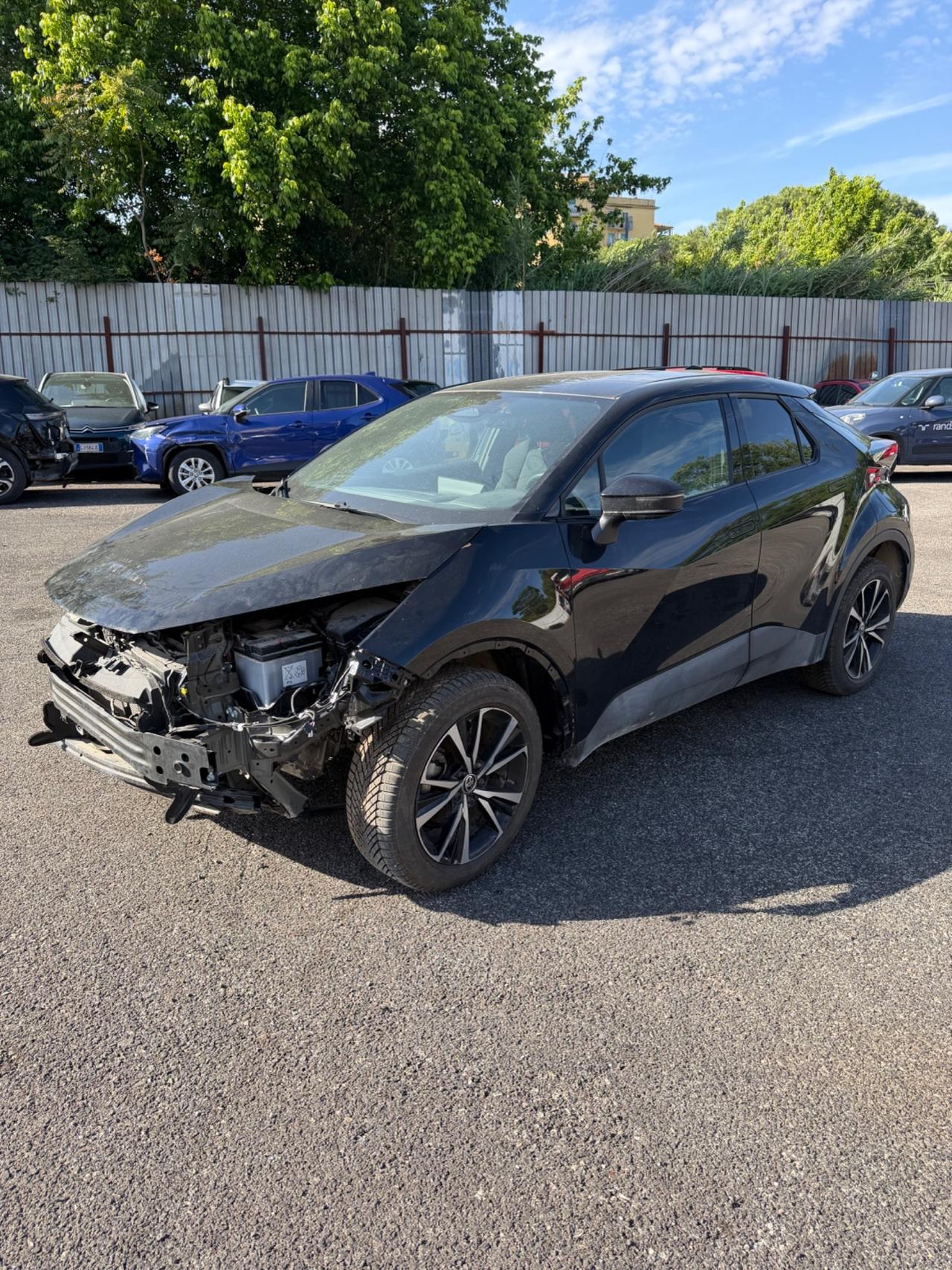 Toyota C-HR 1.8 HV SINISTRATA