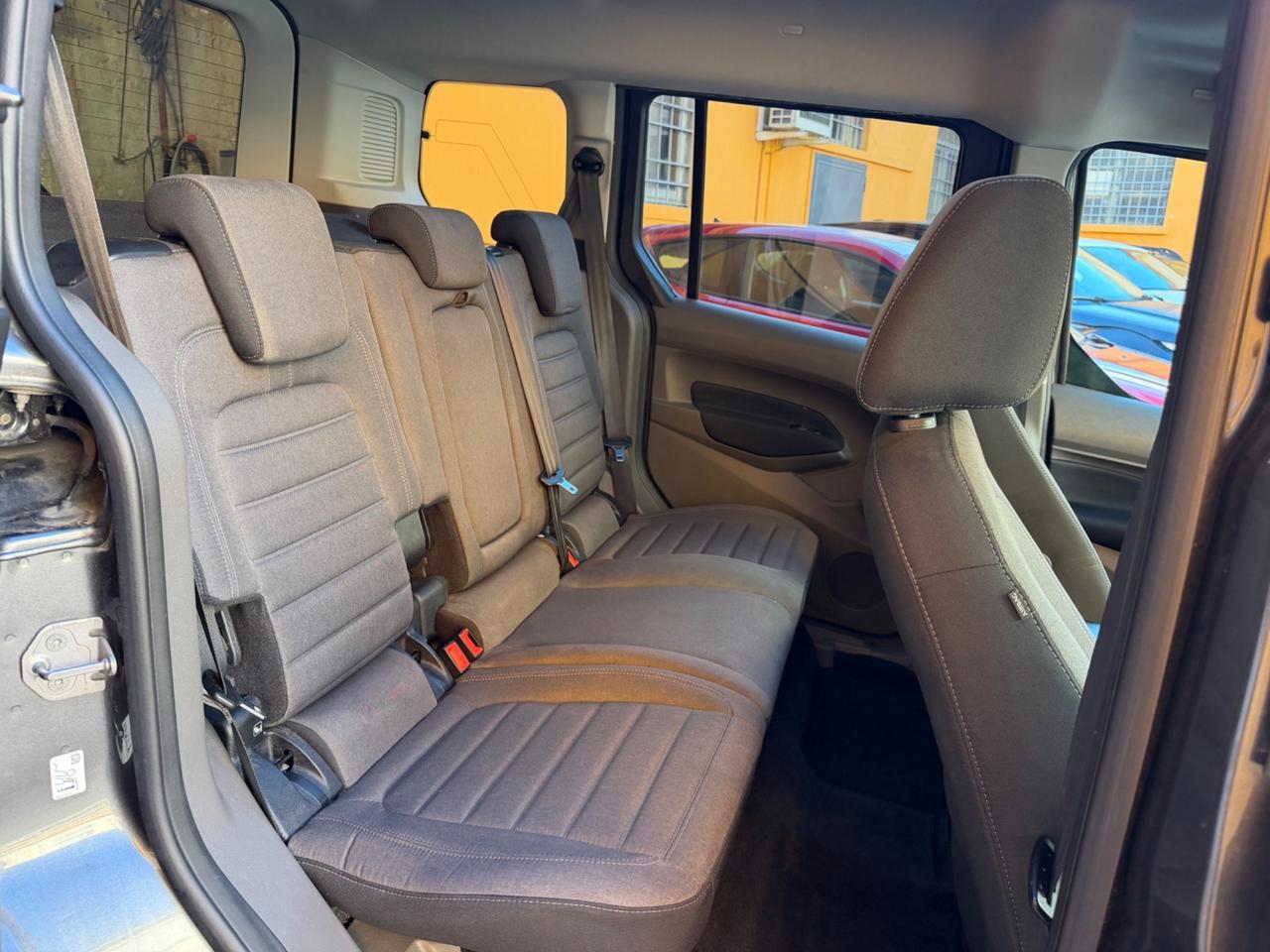 Ford Tourneo Connect 1.5 TDCi 120 CV Titanium