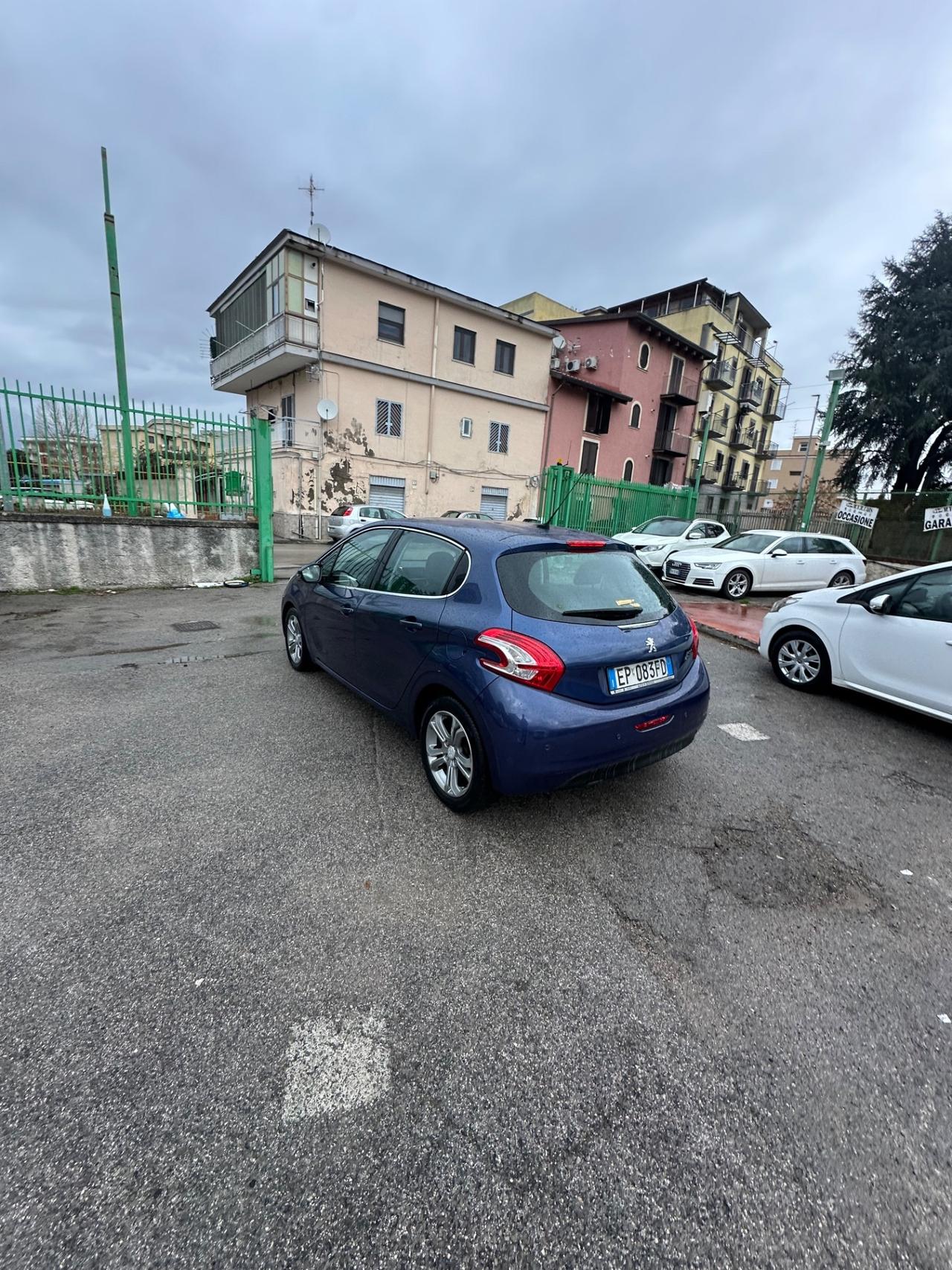 Peugeot 208 1.6 e-HDi 92 CV Stop&Start 5 porte Allure