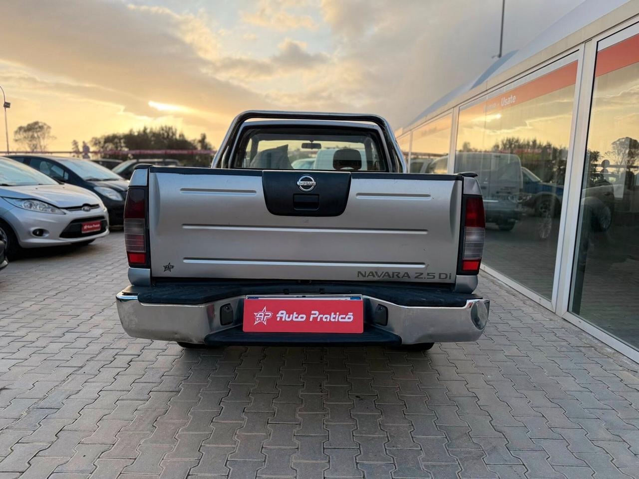 Nissan king cab 2.5 133cv 2 porte