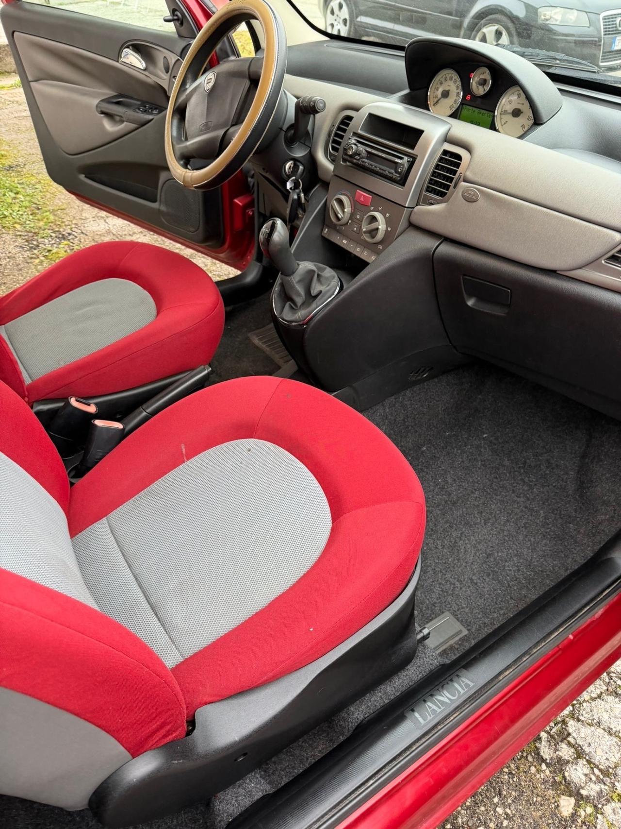 Lancia Ypsilon 1.3 Multijet 16V Platino