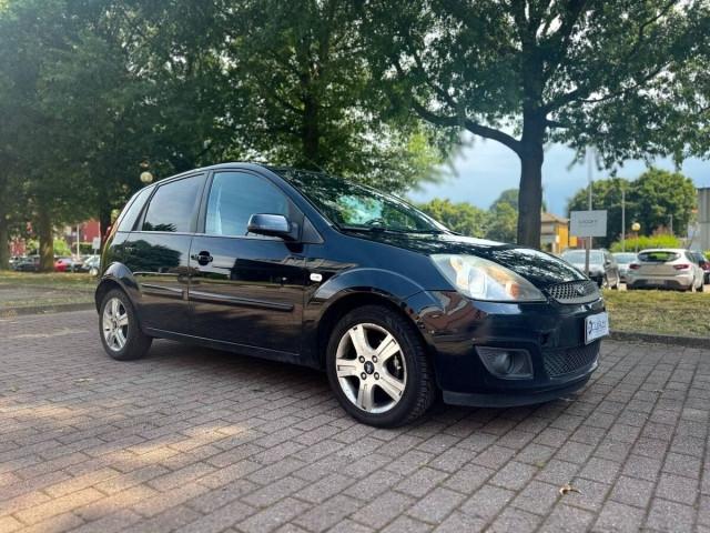 Ford Fiesta GOMME NUOVE!
