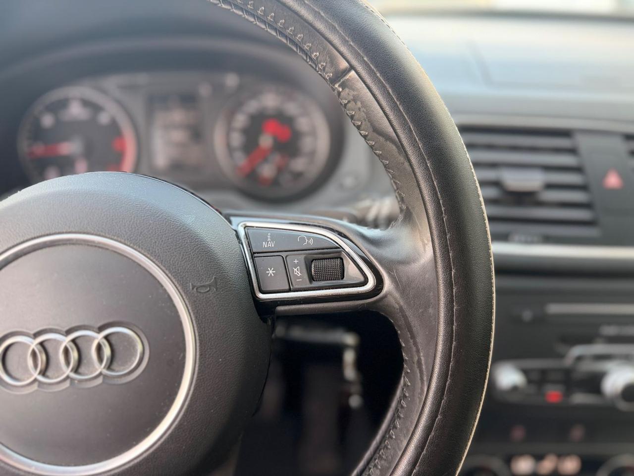 Audi Q3 Business 2.0 TDI #11238