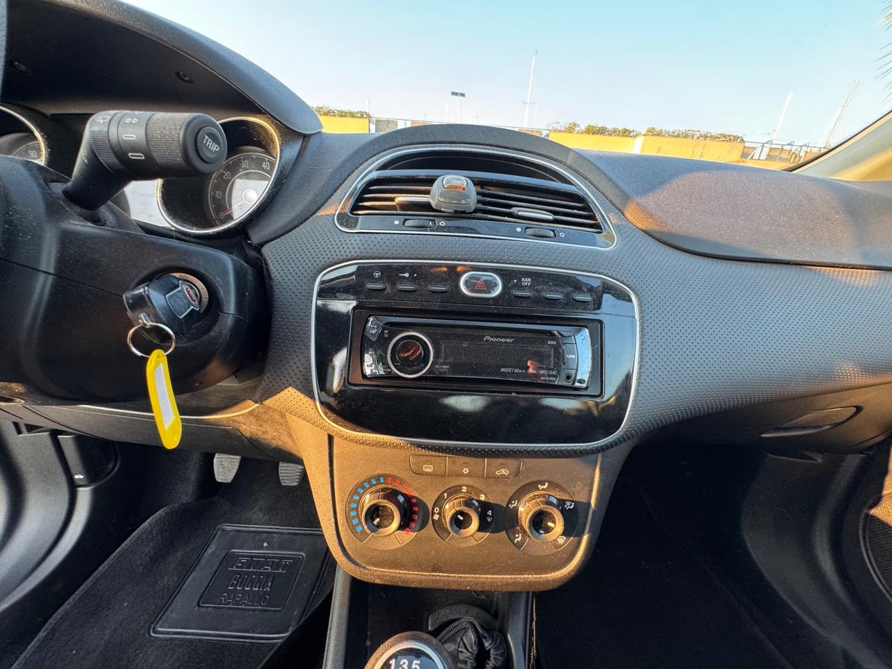 FIAT PUNTO EVO 1.4 BENZINA GPL 12 MESI DI GARANZIA