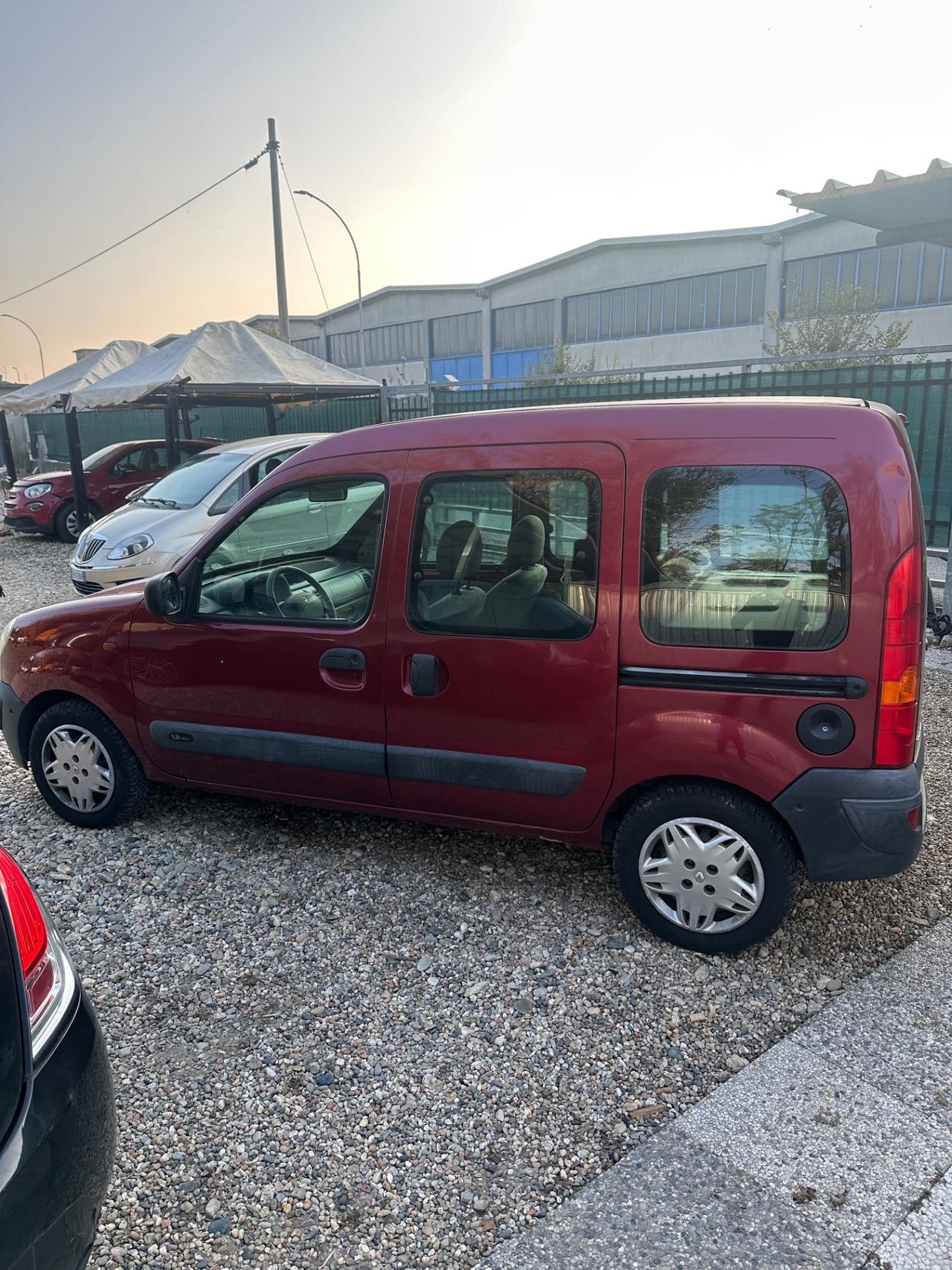 Renault Kangoo 1.2 16V 5p. Privilège