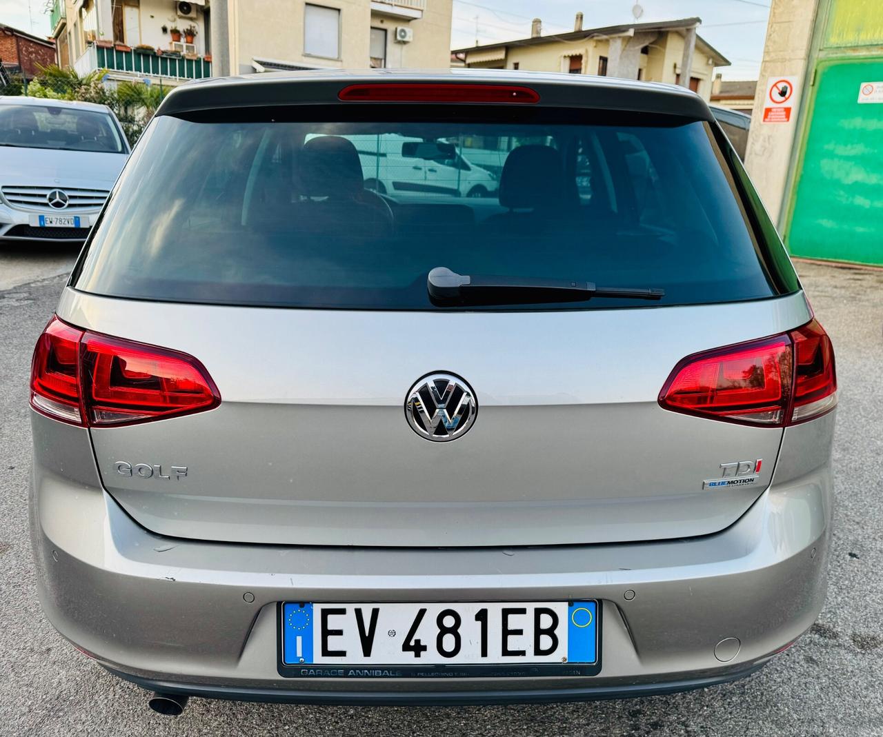 Volkswagen Golf 1.6 TDI 5p. Highline BlueMotion