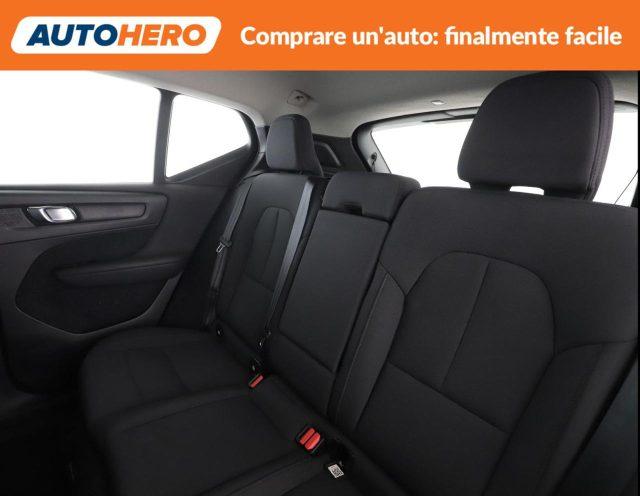 VOLVO XC40 B4 AWD Geartronic Momentum Pro