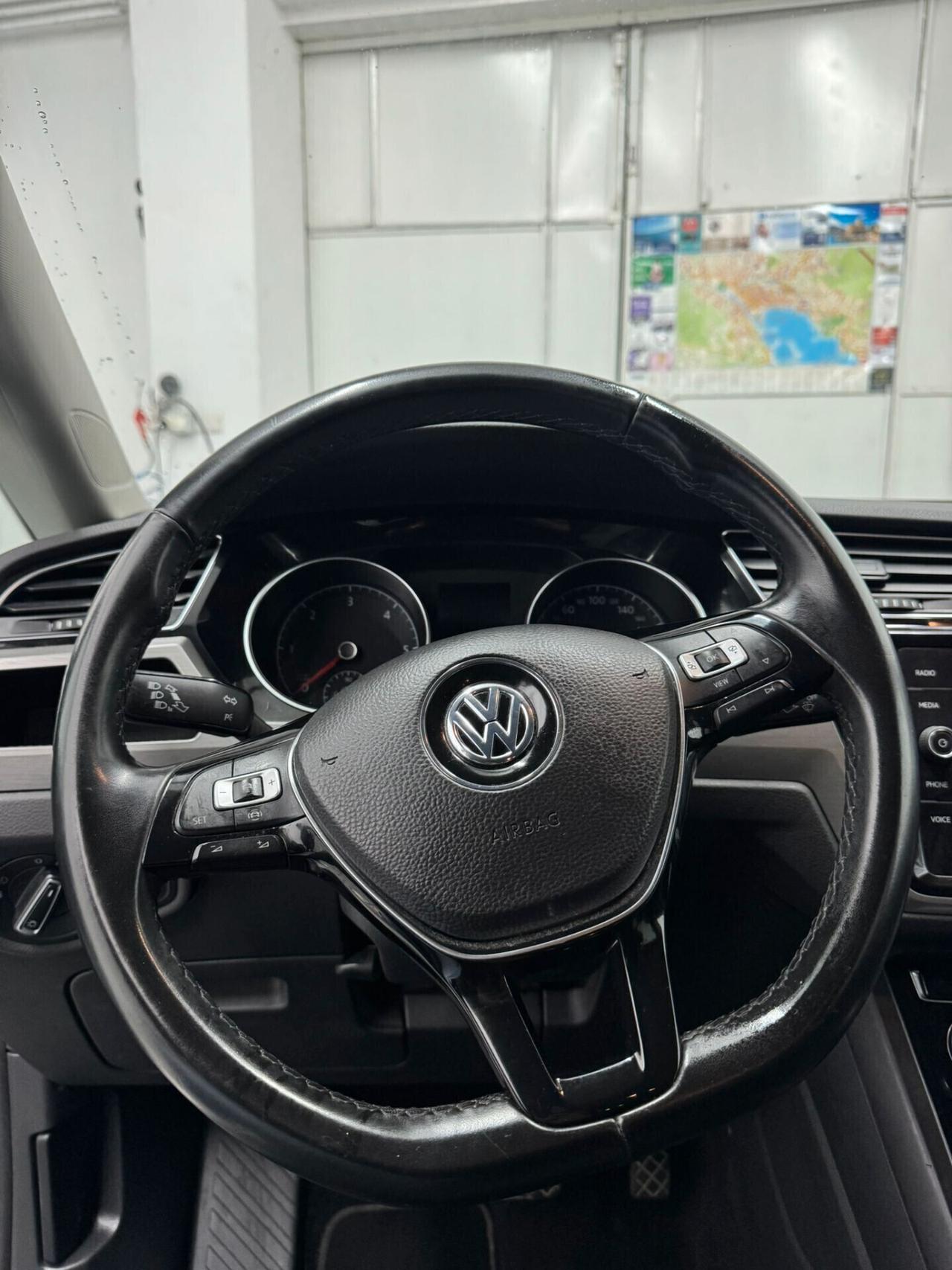 Volkswagen Touran 1.6 TDI 115 CV SCR DSG Executive BlueMotion Tech.