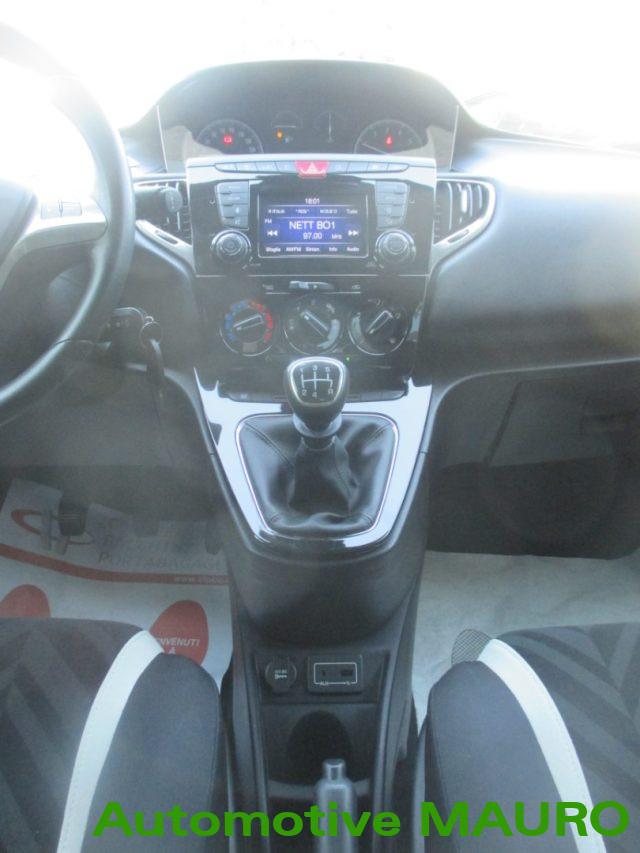 LANCIA Ypsilon 1.2 69 CV 5 porte Gold