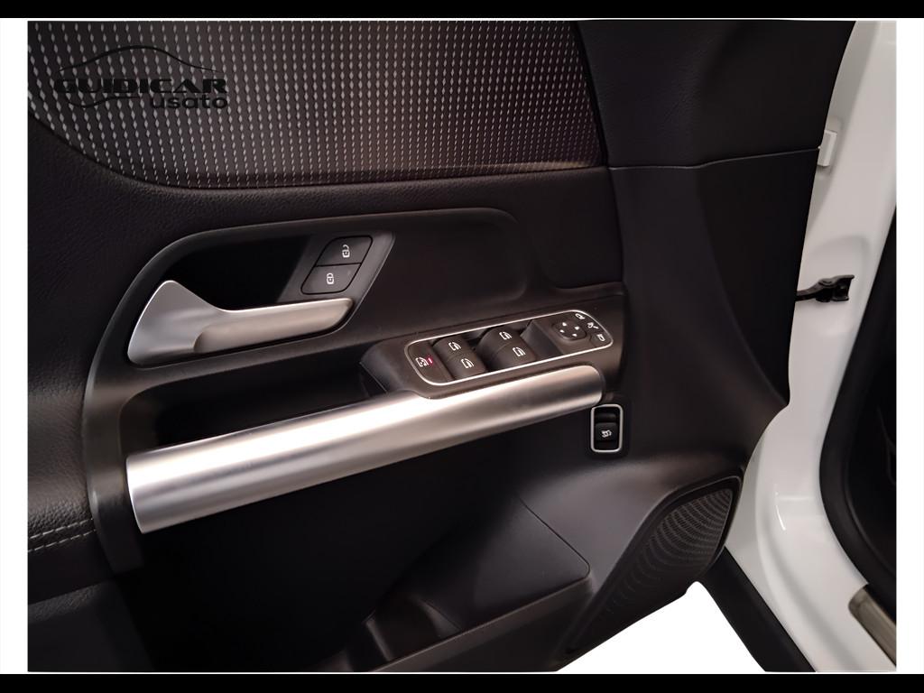 Mercedes-Benz GLA-H247 2020 - GLA 200 Sport auto