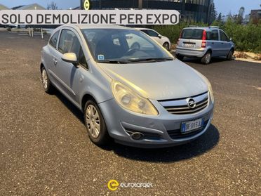 OPEL Corsa 1.2 3 porte Club