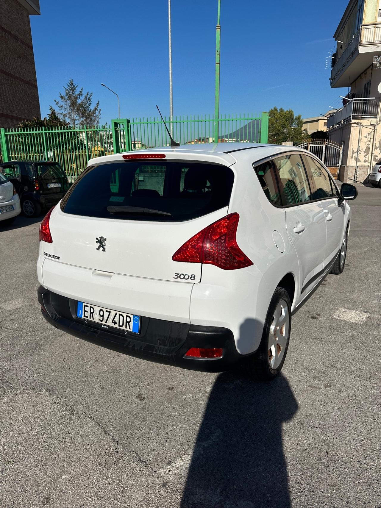 Peugeot 3008 1.6 HDi 115CV Business