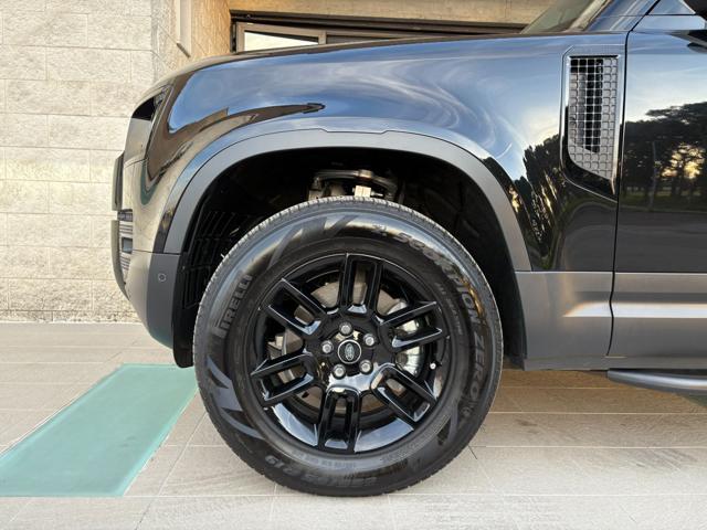LAND ROVER Defender 90 3.0D I6 200 CV AWD Auto ''TOTAL BLACK''
