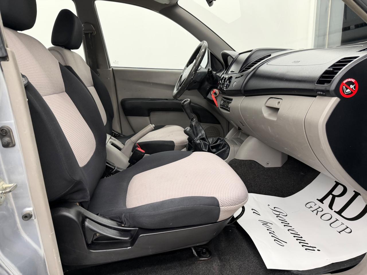 Mitsubishi L200 2.5d136CV DoubleCab iva esposta 4WD