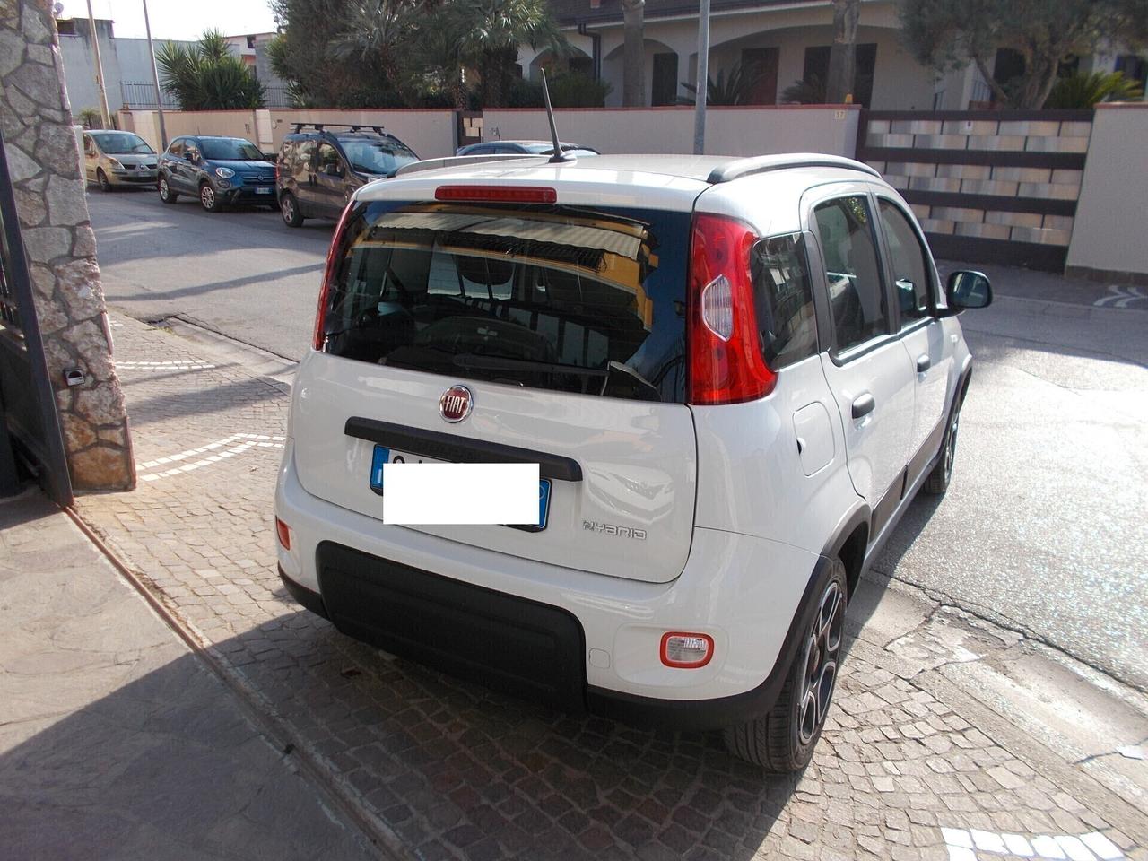 Fiat Panda 1.0 FireFly S&S Hybrid City Cross