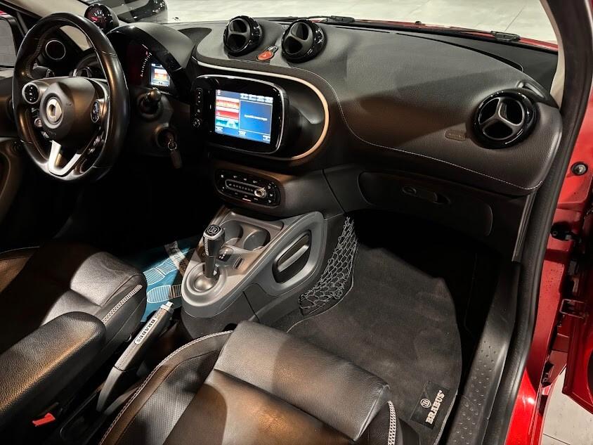 Smart brabus FOR FOUR XLLUSIVE 109CV-JBL