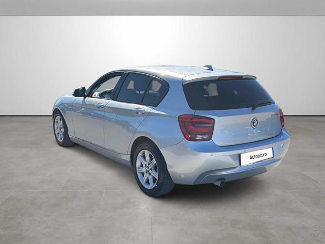 BMW 120 d 5p. Unique