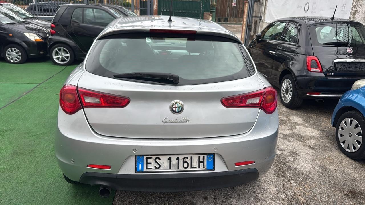 Alfa Romeo Giulietta 1.6 JTDm-2 105 CV Distinctive