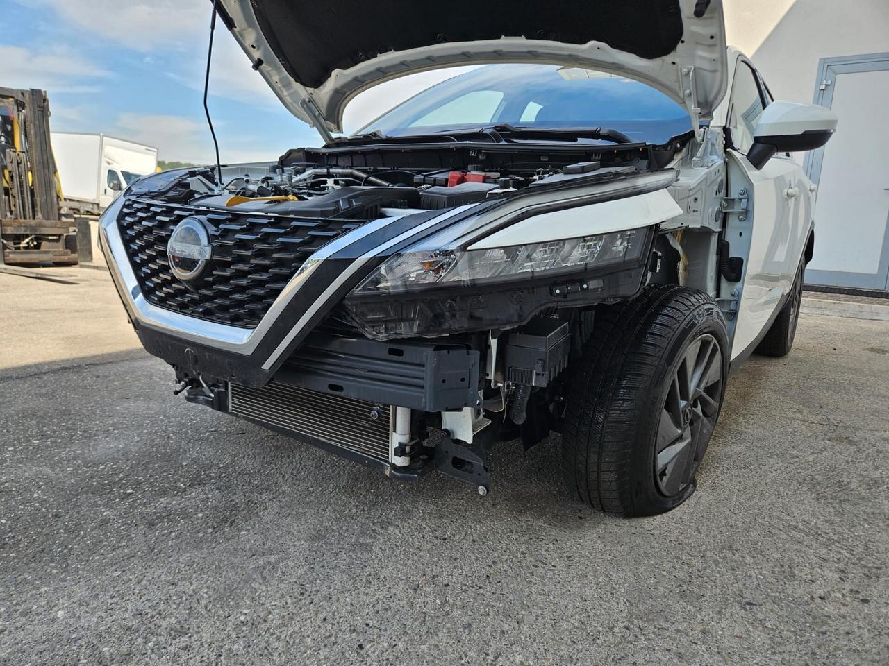 Nissan Qashqai 1.3 mhev 2wd 158cv xtronic START INCIDENTATA