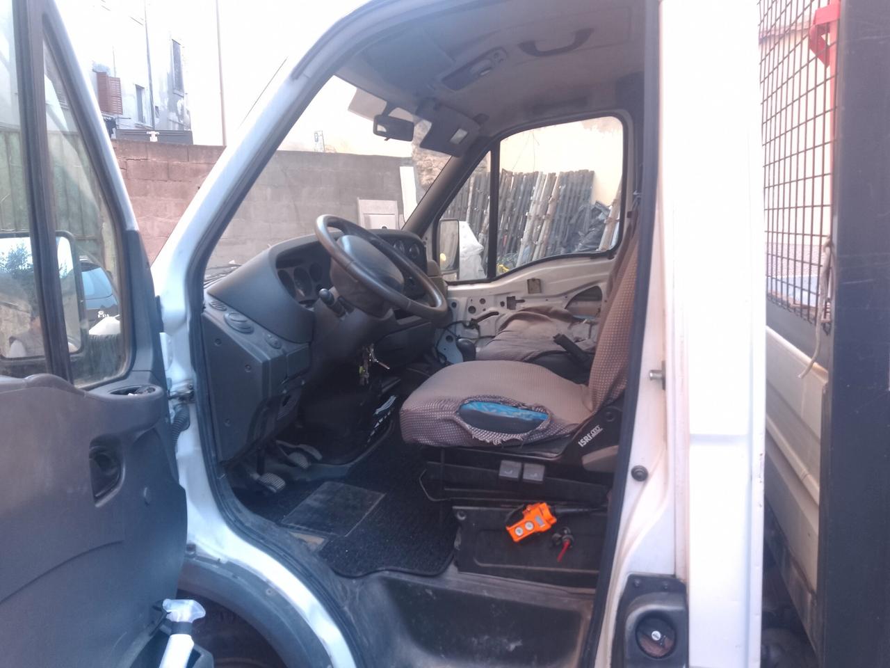 IVECO DAILY 35C11A DEL 2002 CON 140.000 KM