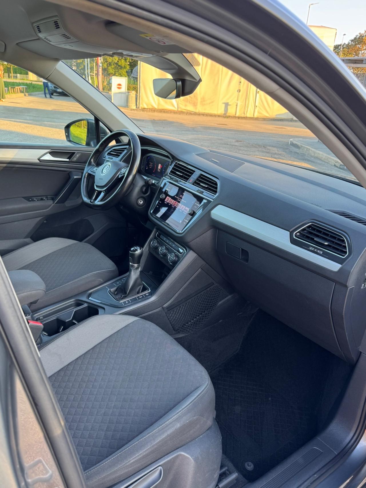 Volkswagen Tiguan 2.0 TDI R-Line 4MOTION