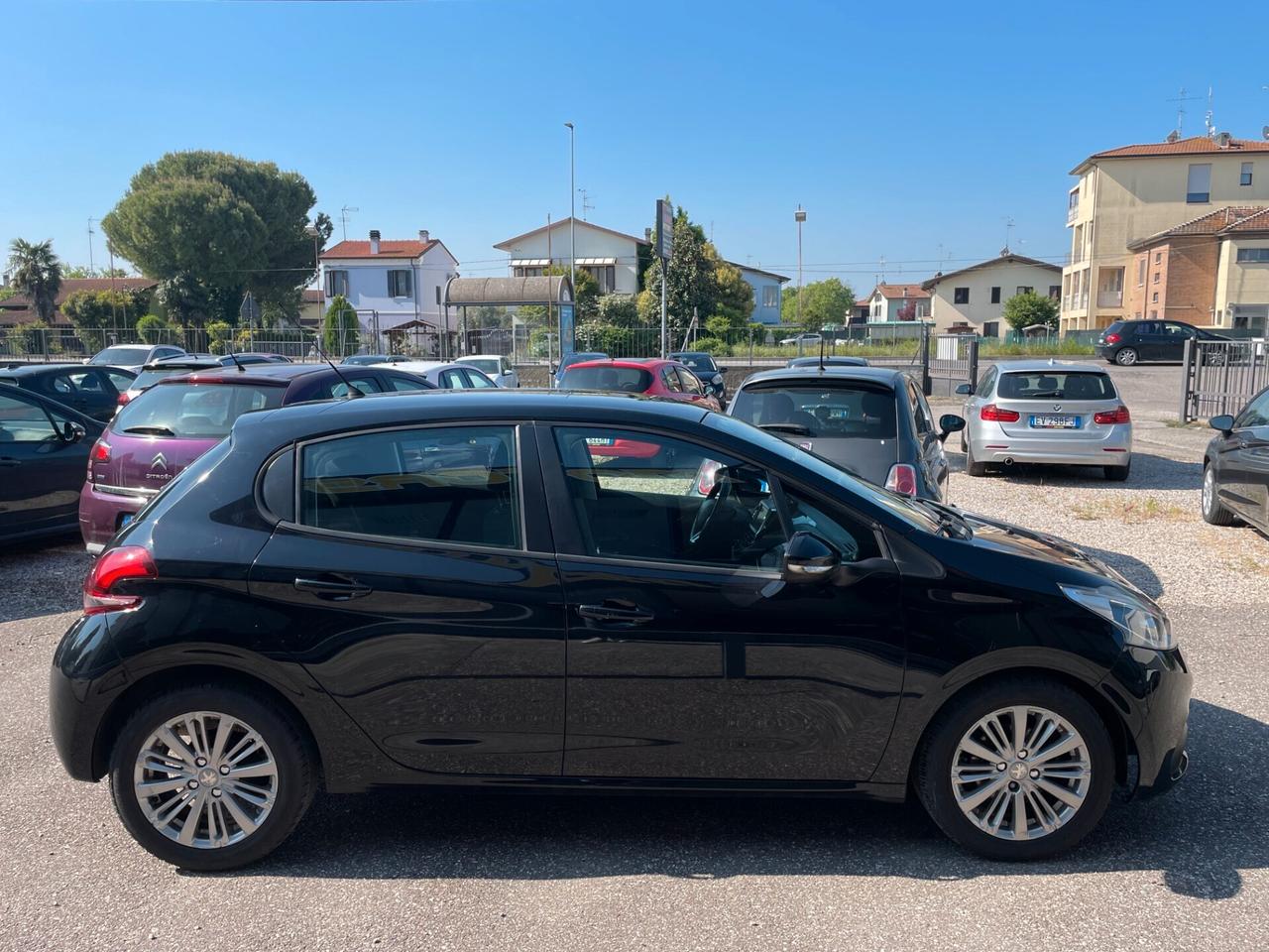 Peugeot 208 PureTech 82 5p. GPL Allure ANCHE X NEOPATENTATI