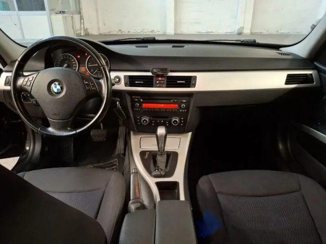 BMW 318 d cat Touring Attiva Autom -cerchi lega+Garanzia-