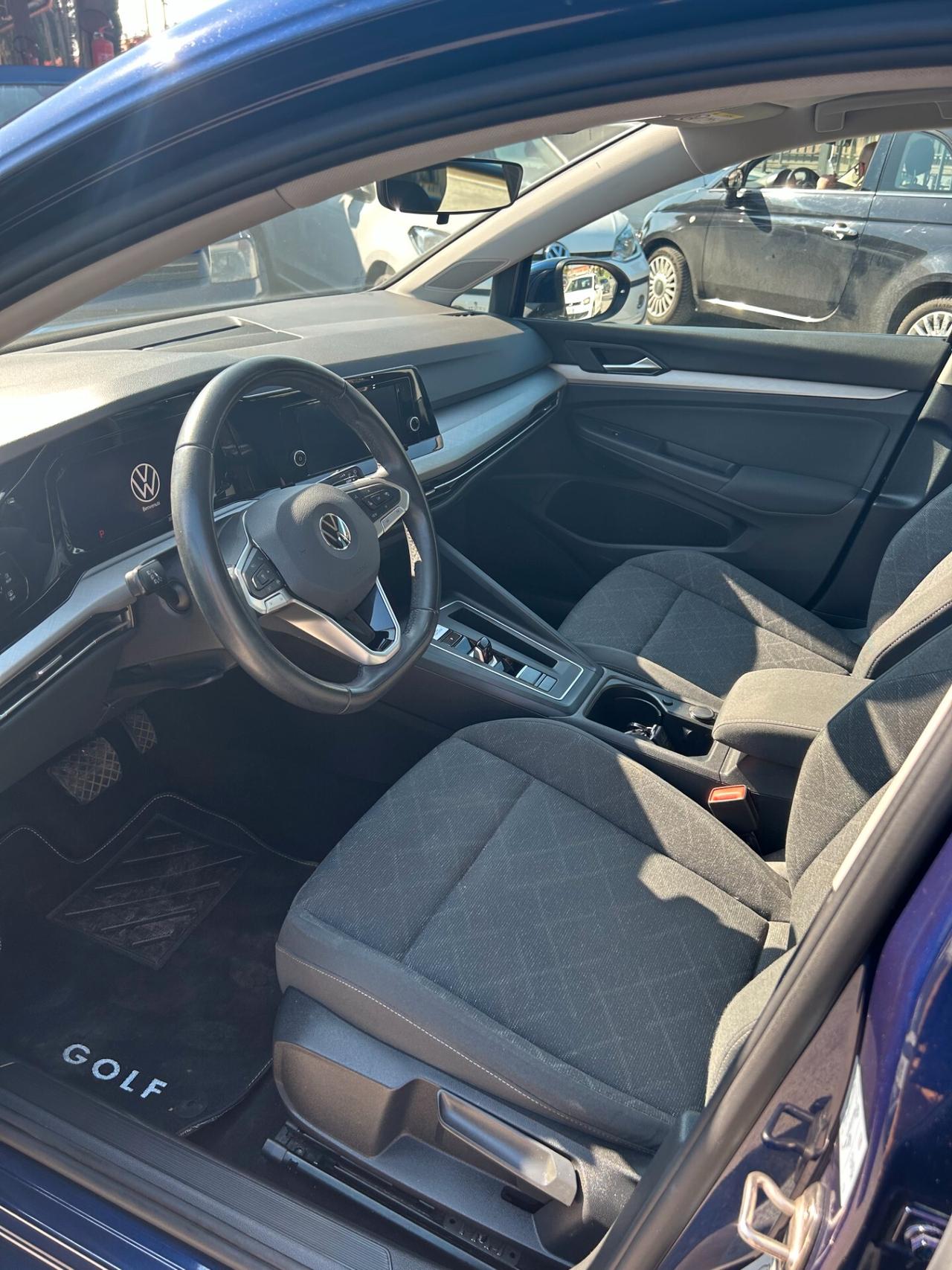 Volkswagen Golf 1.0 eTSI EVO DSG Life