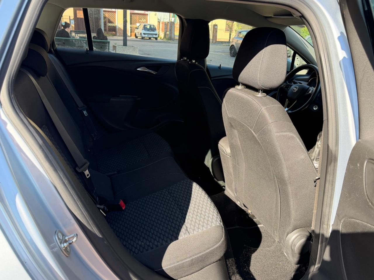 Opel Astra 1.6 CDTI EcoFLEX S&S Sports Tourer Cosmo