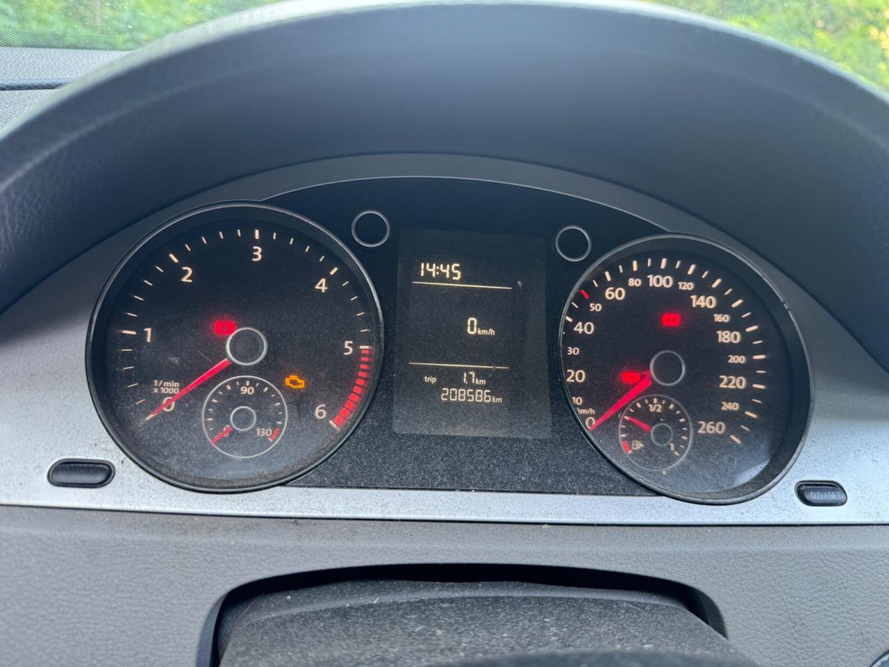 Volkswagen Passat 2.0 TDI DPF Var. Highline Comerciante