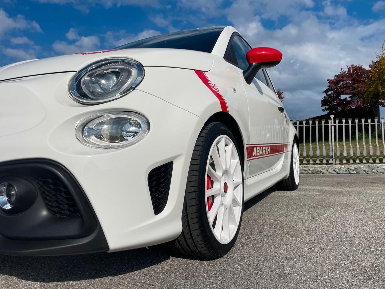 Abarth 595 1.4 Turbo T-Jet 180 CV Esseesse