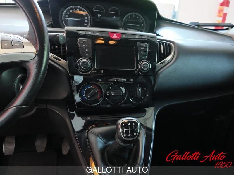 Lancia Ypsilon 1.2 69cv Gold