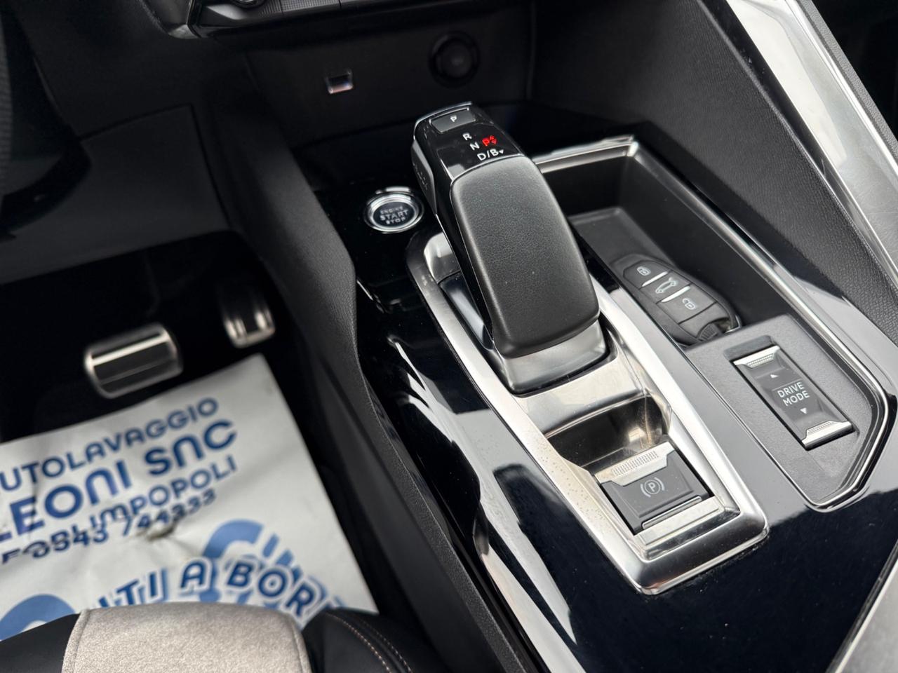 Peugeot 3008 Hybrid 225 e-EAT8 GT