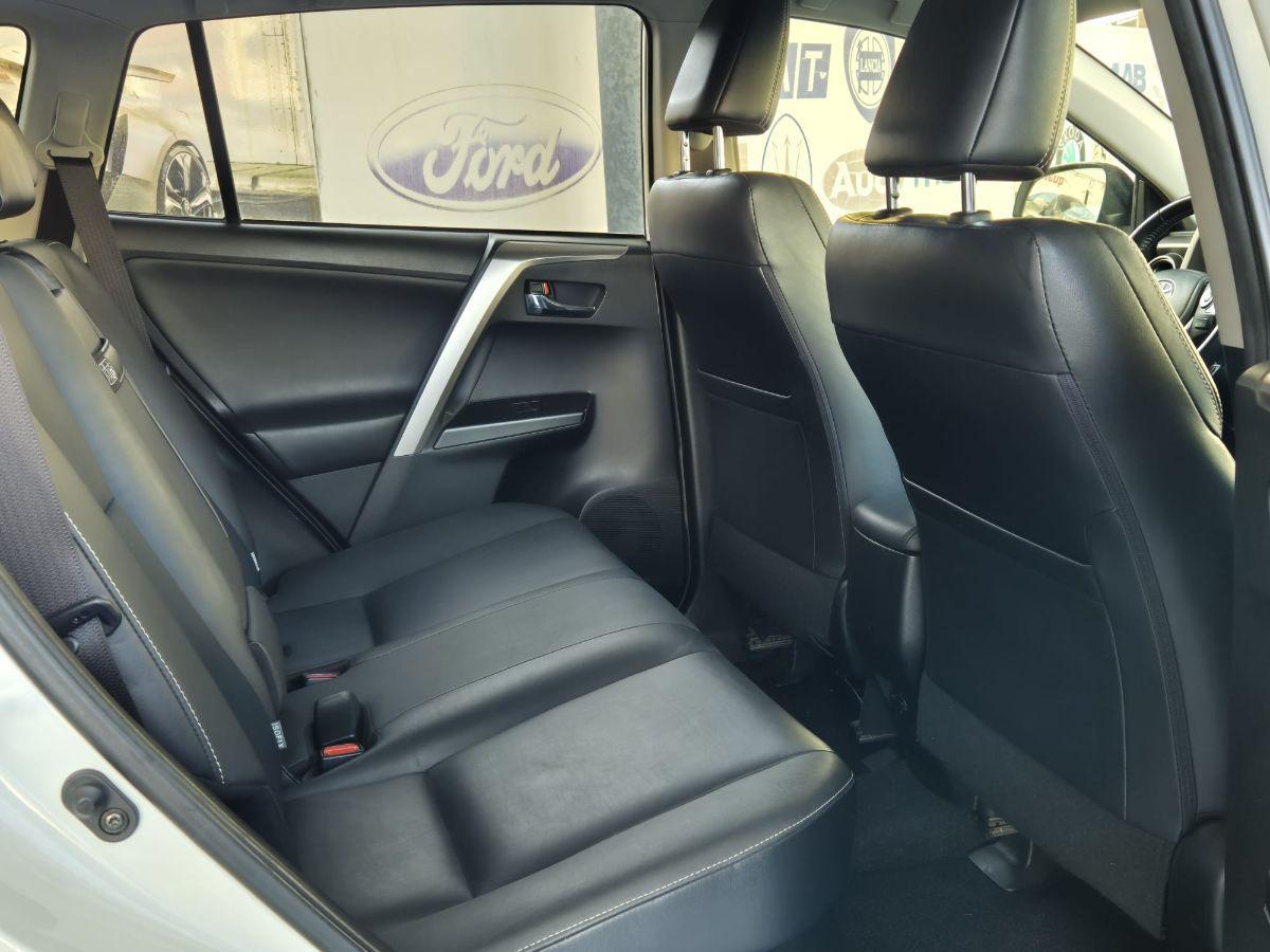 TOYOTA - RAV4 - 2.5 Hybrid 2WD Exclusive Automatica