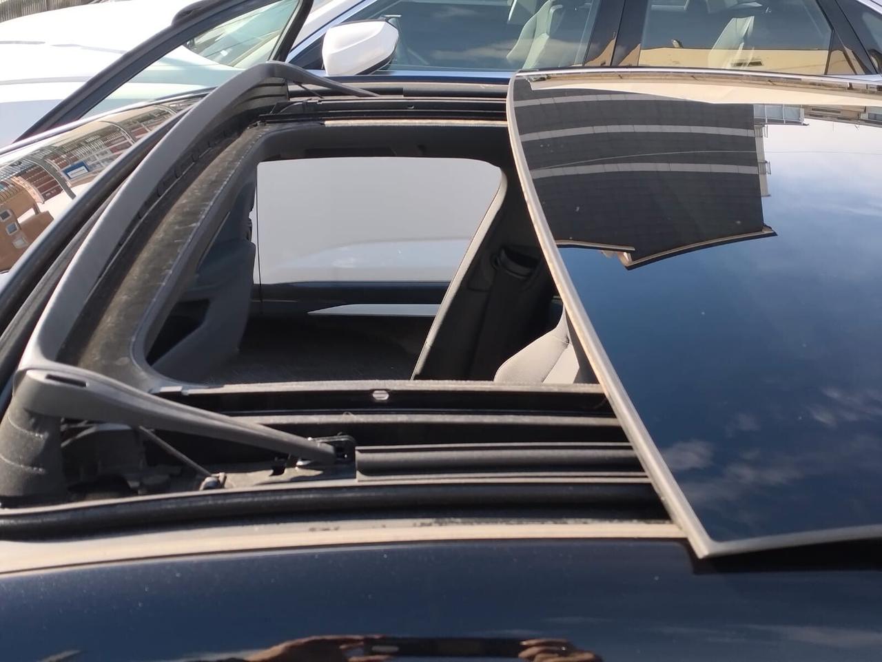 Volkswagen Golf GTI 2.0 TSI DSG