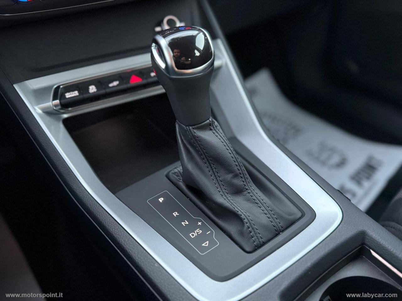 AUDI Q3 SPORTBACK 45 TFSI e S tronic Bus. Plus